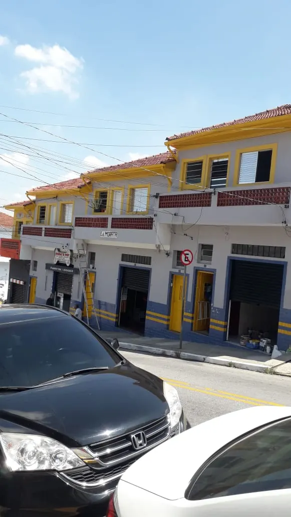 Fachada de estabelecimento comercial — Almeida Reis